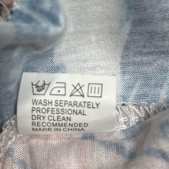 GYK Women’s multi color feather print tank top in size S - Picture 13 of 13